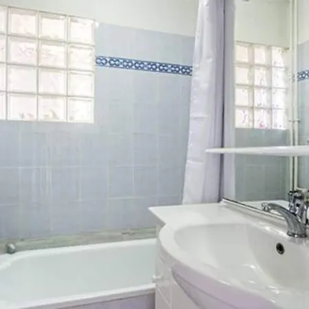 Appartement Espace Anahit 2 Piece Meuble Avec Balcon, Proche Tram Magnan Et Plages Bail Mobilite *