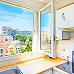 Espace Anahit 2 Piece Meuble Avec Balcon, Proche Tram Magnan Et Plages Bail Mobilite * Νίκαια