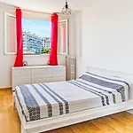Espace Anahit 2 Piece Meuble Avec Balcon, Proche Tram Magnan Et Plages Bail Mobilite