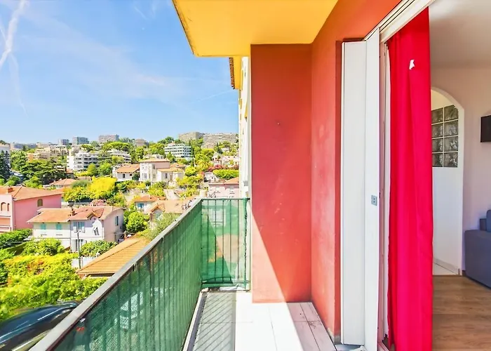 Espace Anahit 2 Piece Meuble Avec Balcon, Proche Tram Magnan Et Plages Bail Mobilite Apartamento Nice