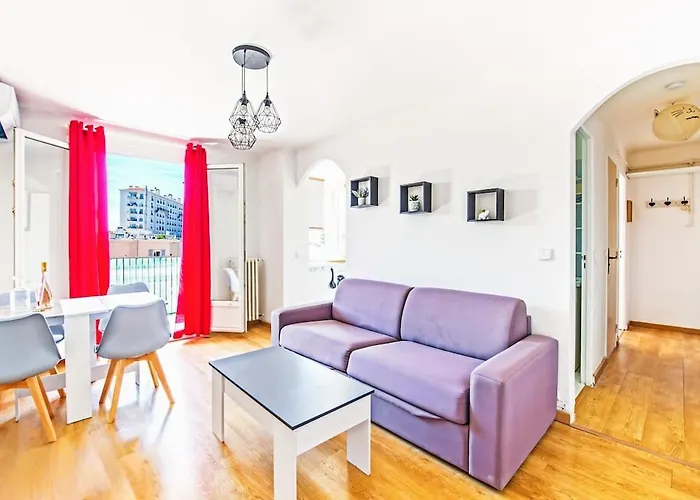 Espace Anahit 2 Piece Meuble Avec Balcon, Proche Tram Magnan Et Plages Bail Mobilite * Nice