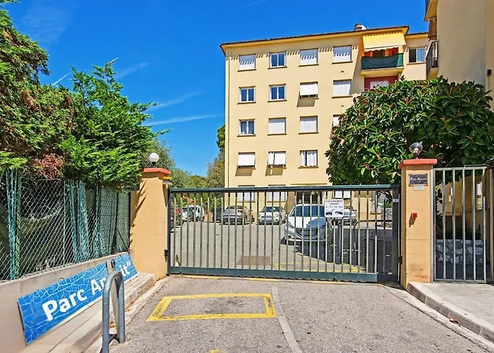 Espace Anahit 2 Piece Meuble Avec Balcon, Proche Tram Magnan Et Plages Bail Mobilite * Ницца