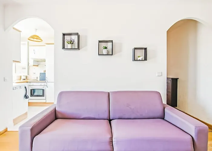 Espace Anahit 2 Piece Meuble Avec Balcon, Proche Tram Magnan Et Plages Bail Mobilite 아파트 니스